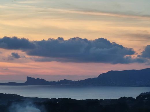Luxus-Haus in La Cadière-d'Azur, Var