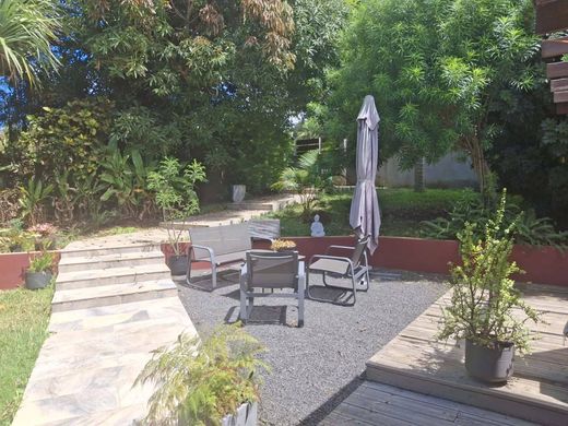 Luxury home in Saint-Pierre, Réunion