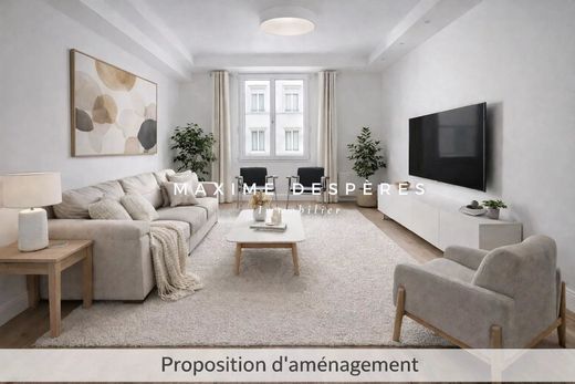 Apartment in Neuilly-sur-Seine, Hauts-de-Seine