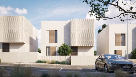 Casa di lusso a Moncarapacho e Fuzeta, Olhão