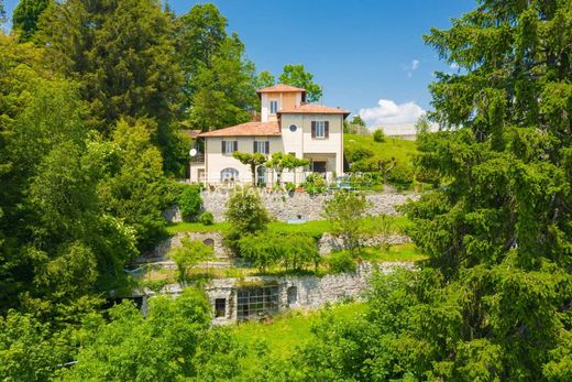 Villa in Brunate, Provincia di Como