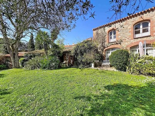 Rural or Farmhouse in Perpignan, Pyrénées-Orientales