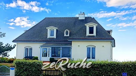 Элитный дом, Saint-Côme-de-Fresné, Calvados