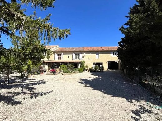 Landhaus / Bauernhof in Pernes-les-Fontaines, Vaucluse