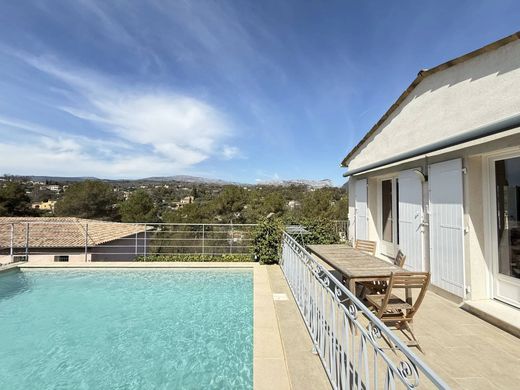 Apartment in Le Rouret, Alpes-Maritimes