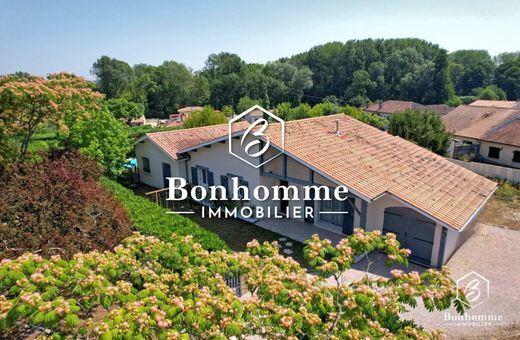 Ayguemorte-les-Graves, Girondeの高級住宅