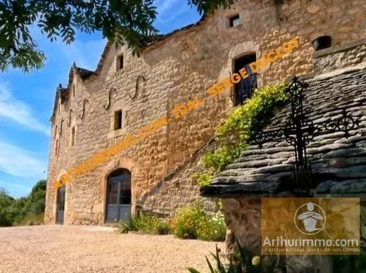 Ξενοδοχείο σε Sévérac-le-Château, Aveyron