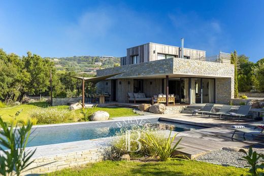 Villa in Sainte-Lucie de Porto-Vecchio, South Corsica