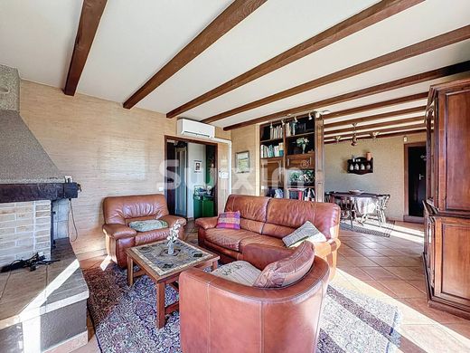 Luxus-Haus in Thoiry, Ain