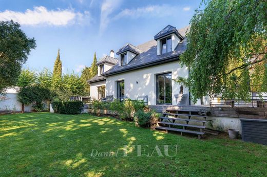 Maison de luxe à Vaucresson, Hauts-de-Seine