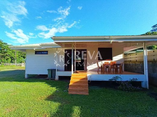 Luxury home in Maiao