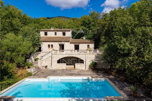 Villa in Tourrettes-sur-Loup, Alpes-Maritimes