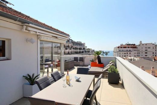 カンヌ, Alpes-Maritimesのアパートメント