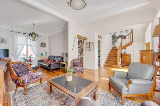 Luxury home in Viroflay, Yvelines