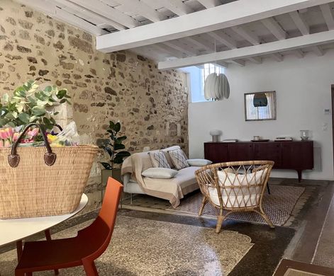 Luxury home in Arles, Bouches-du-Rhône