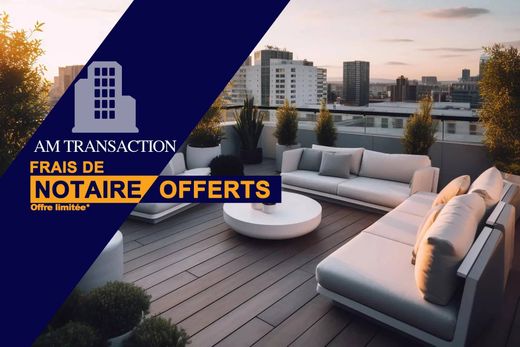 Duplex in Puteaux, Hauts-de-Seine