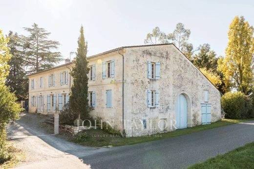 ‏בתי יוקרה ב  Créon, Gironde