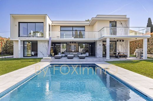 Luxus-Haus in Biot, Alpes-Maritimes