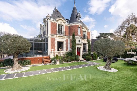 Casa di lusso a Ville-d'Avray, Hauts-de-Seine