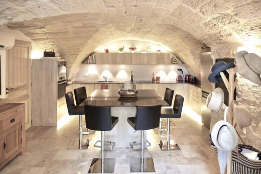 Luxus-Haus in Uzès, Gard