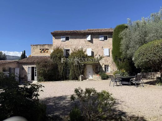 Grasse, Alpes-Maritimesのヴィラ