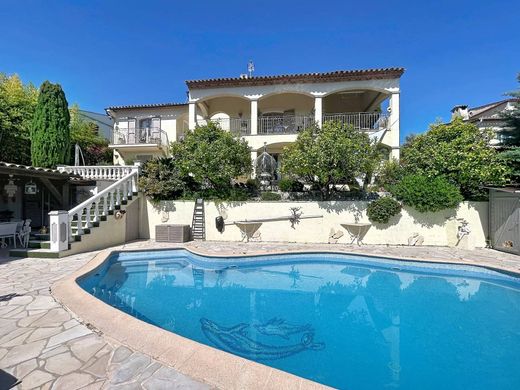 Villa en La Gaude, Alpes Marítimos