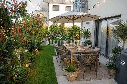 Apartment in Divonne-les-Bains, Ain