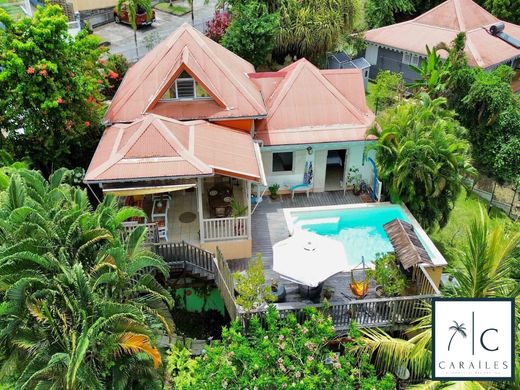 Элитный дом, Les Trois-Îlets, Martinique