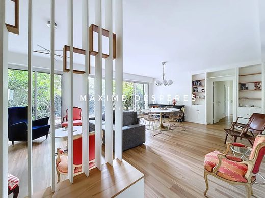 Apartment / Etagenwohnung in Neuilly-sur-Seine, Hauts-de-Seine