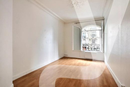 Apartment / Etagenwohnung in Bastille, République, Nation-Alexandre Dumas, Paris
