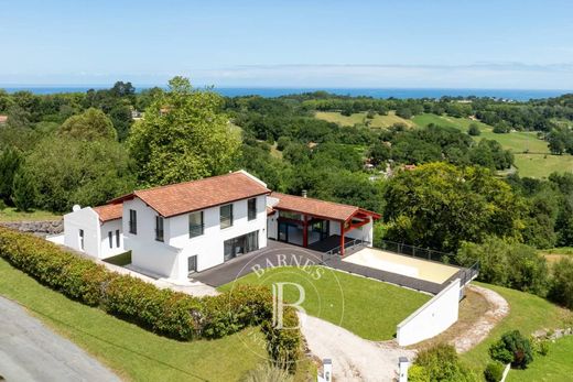 Luxury home in Urrugne, Pyrénées-Atlantiques