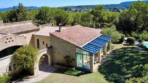 Maison de luxe à Bagnols-sur-Cèze, Gard