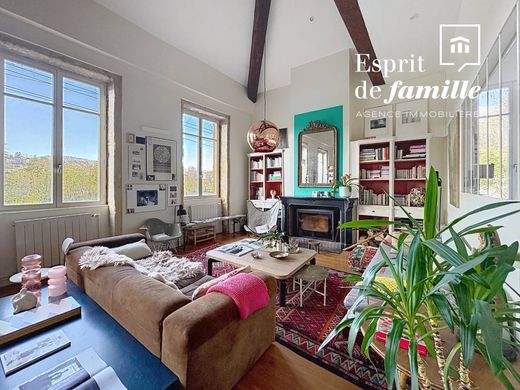 Apartment in Caluire-et-Cuire, Rhône