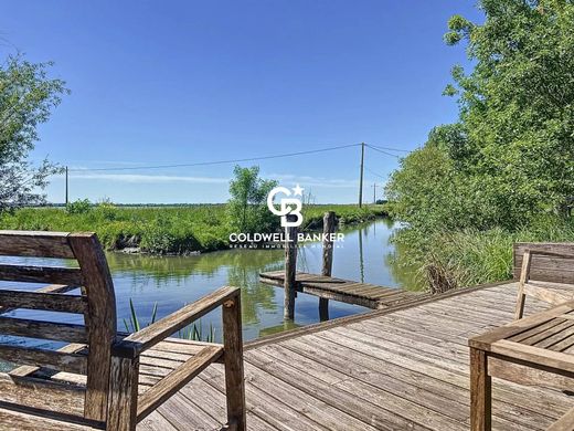 Luxe woning in Marans, Charente-Maritime
