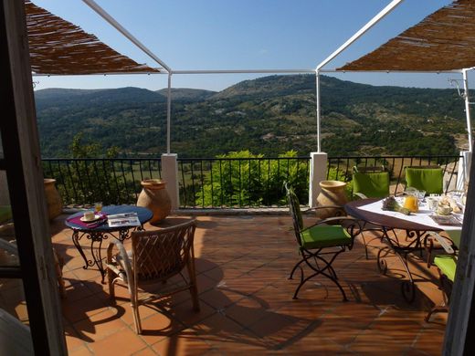 Casa de luxo - Coursegoules, Alpes Marítimos