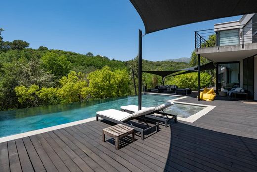 Villa a La Colle-sur-Loup, Alpi Marittime