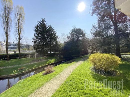 Apartament w Ville-d'Avray, Hauts-de-Seine