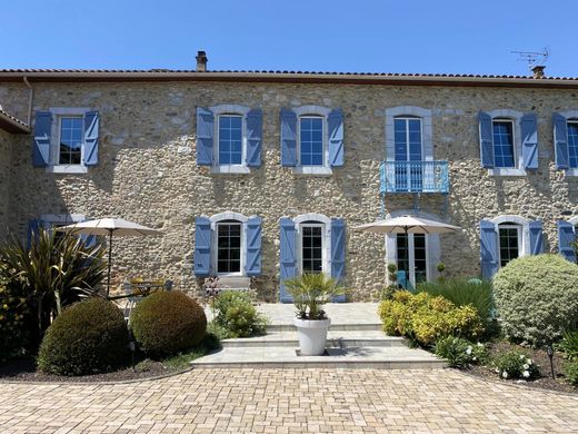 Luxury home in Ausson, Upper Garonne