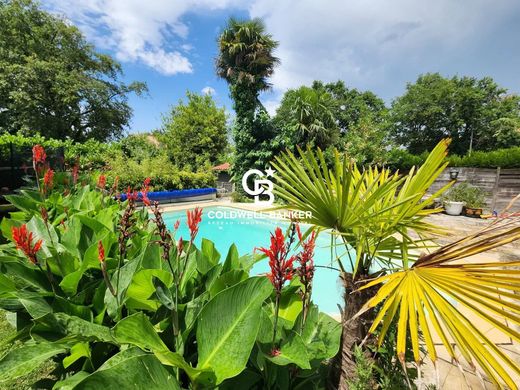 Casa de lujo en Mérignac, Gironda