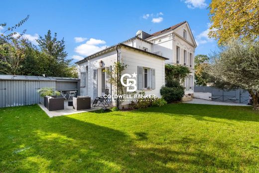 Luxury home in Le Vésinet, Yvelines