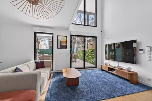 Apartment / Etagenwohnung in Rueil-Malmaison, Hauts-de-Seine