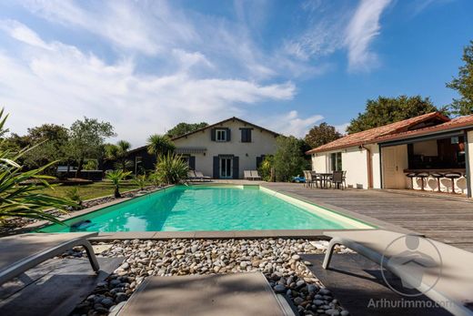 Luxus-Haus in Sanguinet, Landes