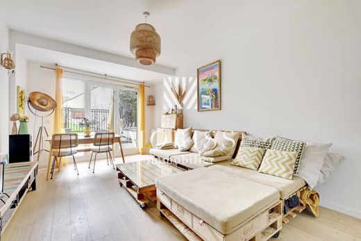 Apartment / Etagenwohnung in Saint-Ouen, Seine-Saint-Denis