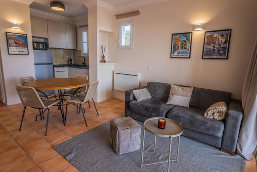 Apartment in Grimaud, Var