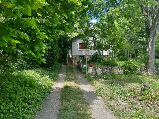 豪宅  Vauhallan, Essonne