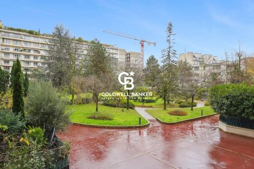 Apartment / Etagenwohnung in La Muette, Auteuil, Porte Dauphine, Paris