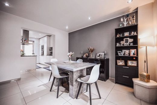 Casa di lusso a Redange-sur-Attert, Redange