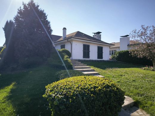 ‏בתי יוקרה ב  Manom, Moselle