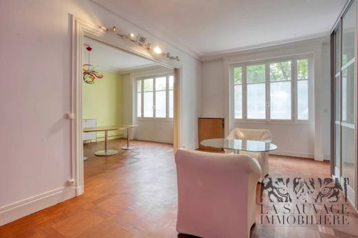 Apartment in La Muette, Auteuil, Porte Dauphine, Paris