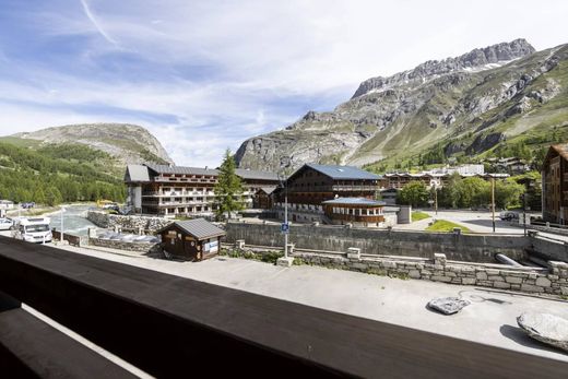 Apartment / Etagenwohnung in Val-d'Isère, Savoy